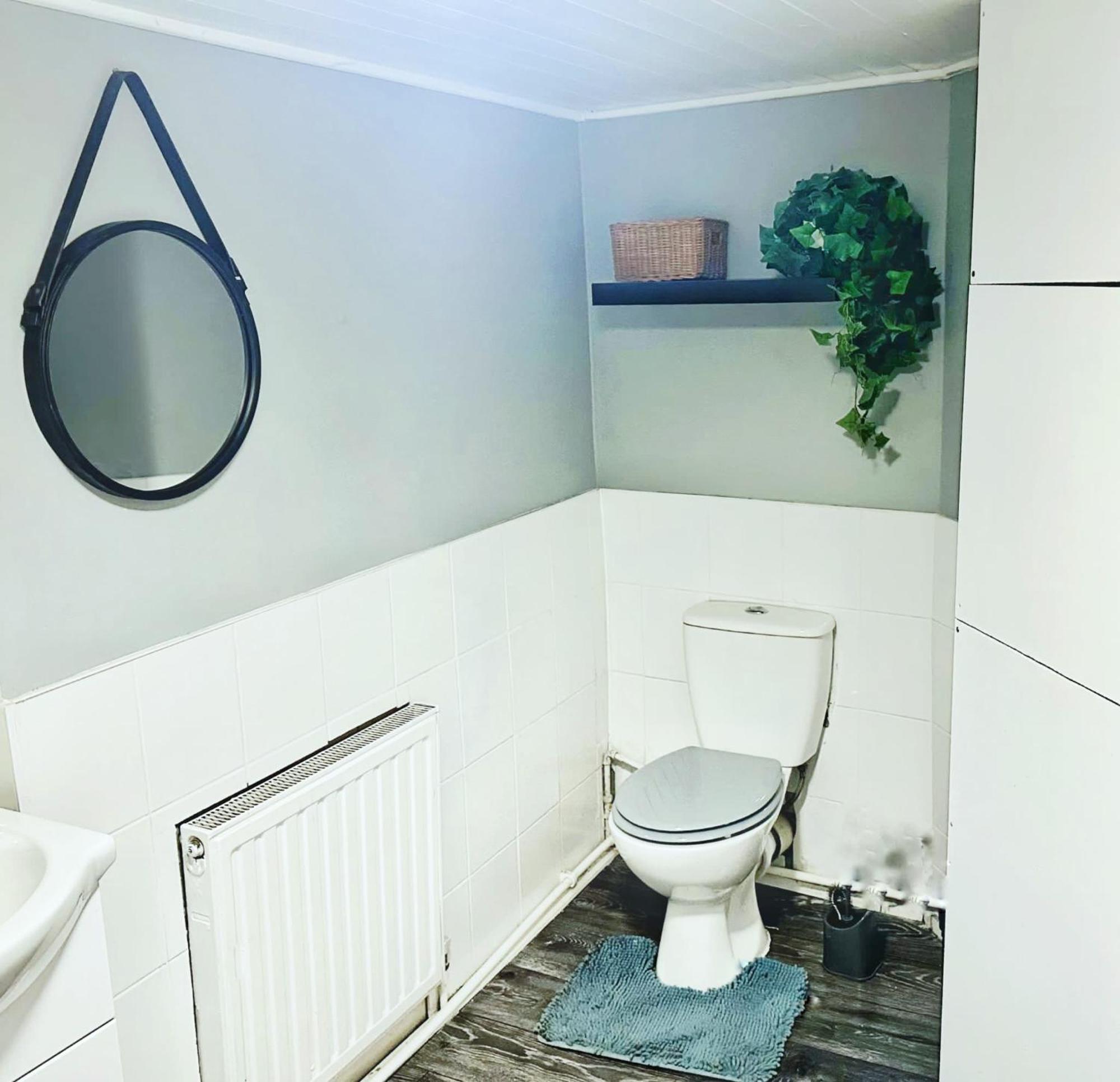 Apartment Centre With Tennis Table Liverpool