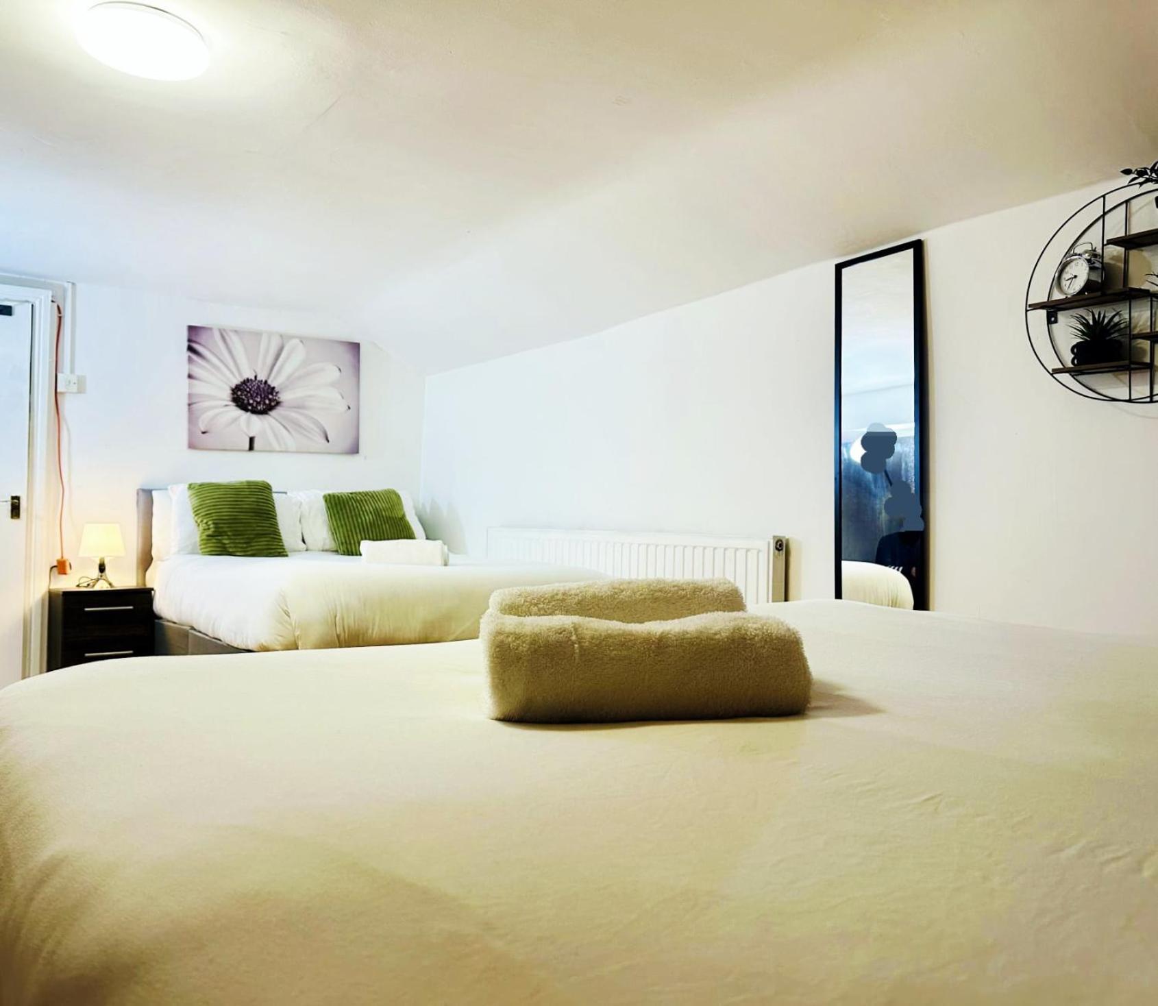 City Centre Apartment With Tennis Table Apartment *